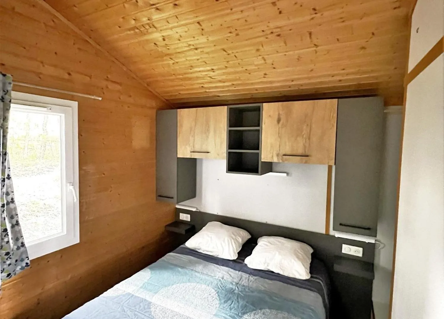 Camping La Viste Hotel Rousset  Campsite
