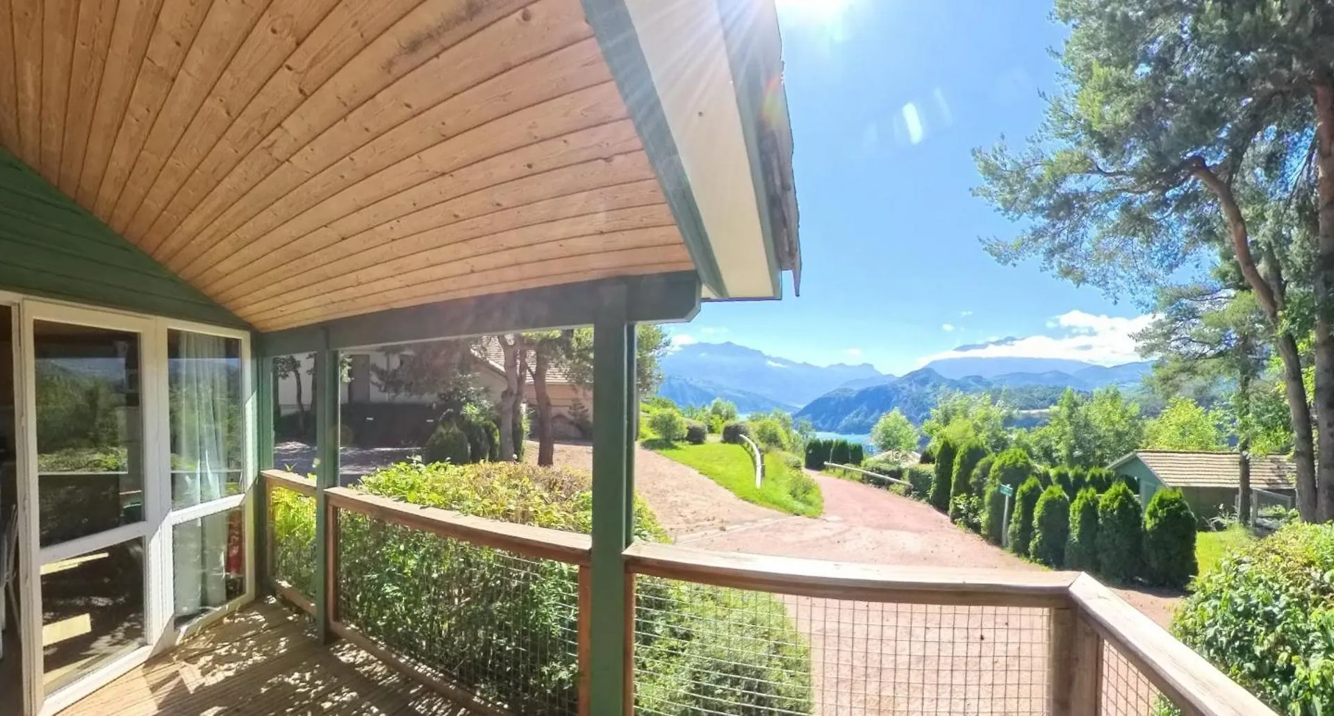Camping La Viste Hotel Rousset  4*, Rousset (Hautes-Alpes)