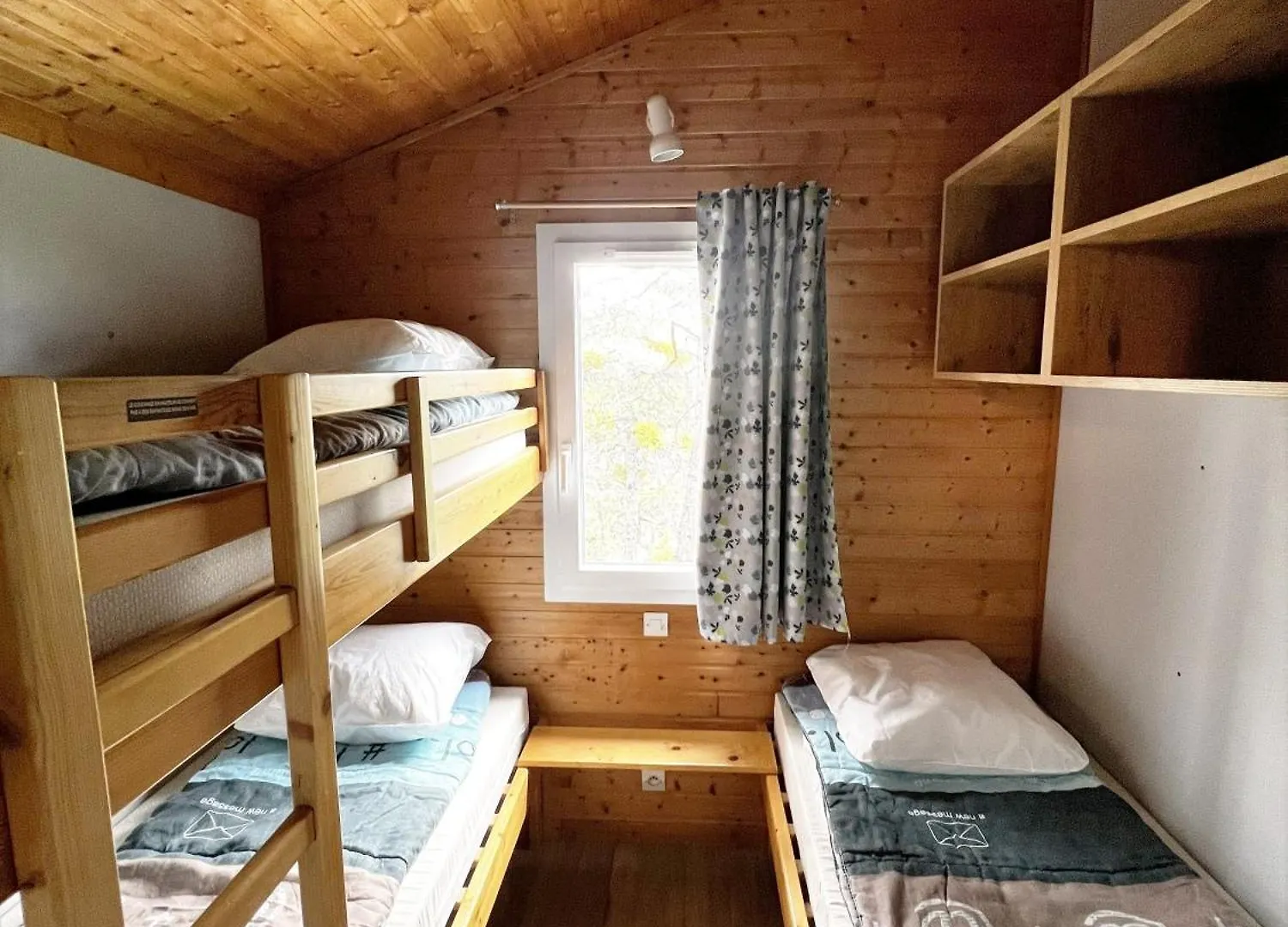 אתר קמפינג מלון Rousset  Camping La Viste
