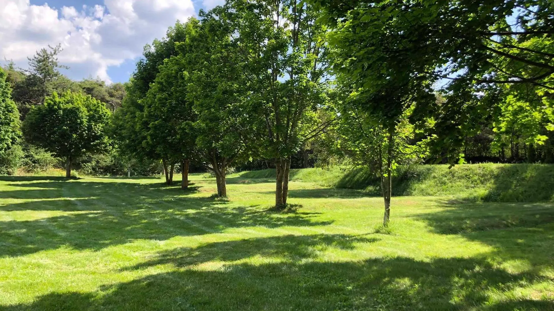 מלון Rousset  Camping La Viste צרפת